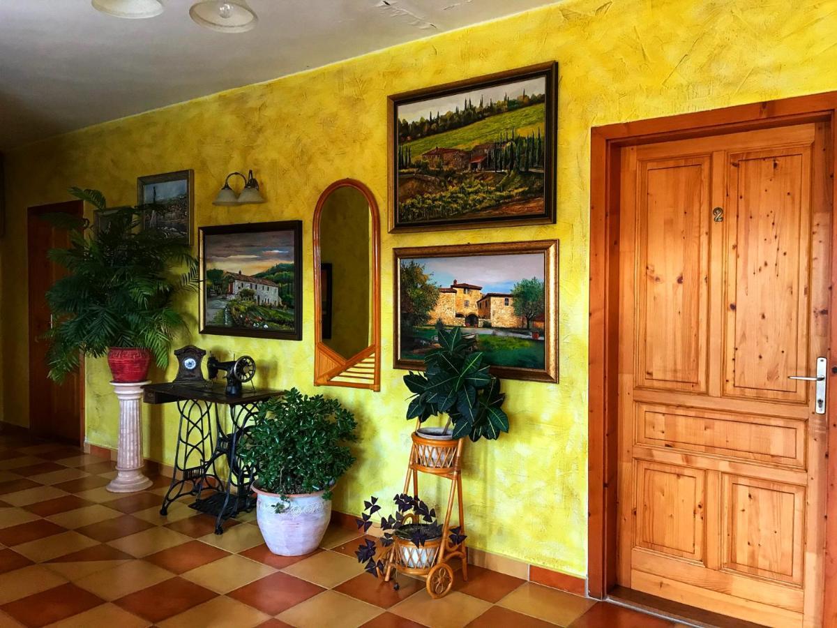 Hotel Zeta Ленти Екстериор снимка