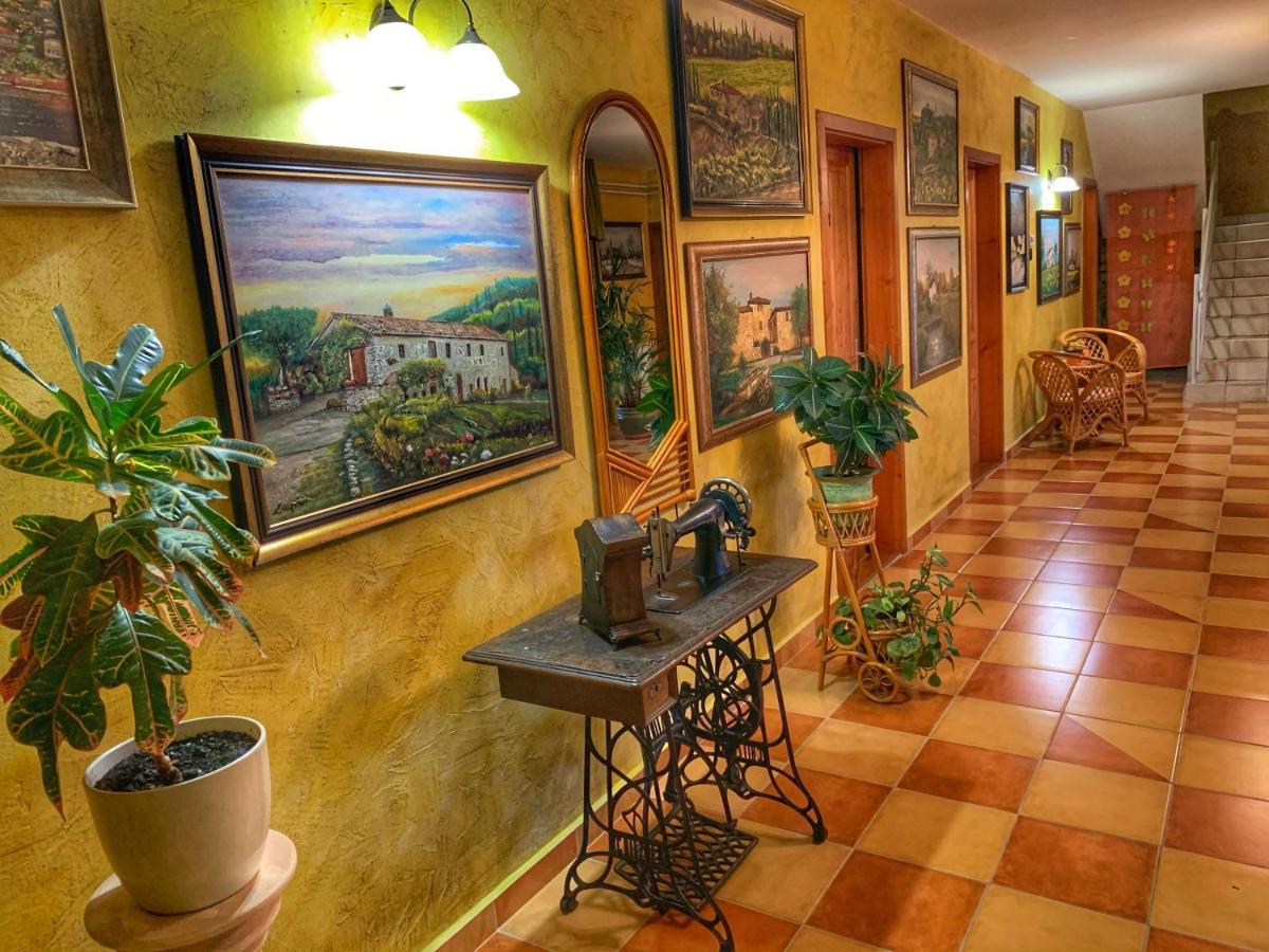 Hotel Zeta Ленти Екстериор снимка